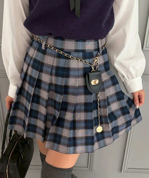 continuer de NICE CLAUP（コンティニューデナイスクラップ）の「チャーム付プリーツミニスカート（スカート・レディース・ブラック系その他/チャコールグレー/ブルー系その他/ブラック/ネイビー/グレー系その他2・FREE）」の16枚目の写真