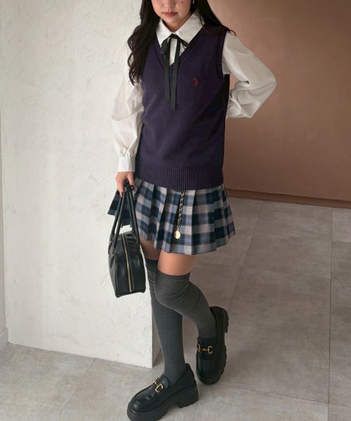 continuer de NICE CLAUP（コンティニューデナイスクラップ）の「チャーム付プリーツミニスカート（スカート・レディース・ブラック系その他/チャコールグレー/ブルー系その他/ブラック/ネイビー/グレー系その他2・FREE）」の20枚目の写真