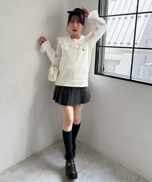 continuer de NICE CLAUP（コンティニューデナイスクラップ）の「チャーム付プリーツミニスカート（スカート・レディース・ブラック系その他/チャコールグレー/ブルー系その他/ブラック/ネイビー/グレー系その他2・FREE）」の14枚目の写真