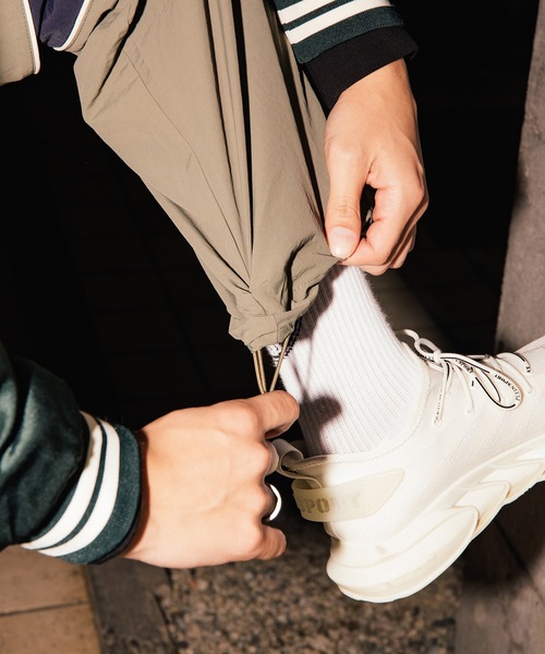 IRISHMAN(アイリッシュマン)の「【AERO】Nylon Wide Pants / 強撥水ナイロンワイドパンツ(UNISEX)(その他パンツ・メンズ・カーキ/ブラック・L/M/S/XL)」の11枚目の写真