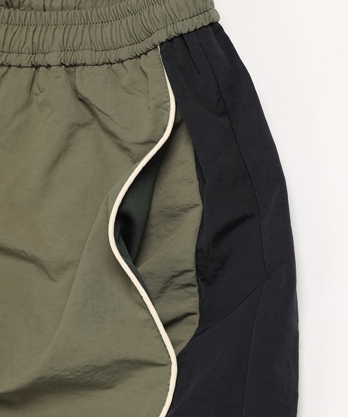 IRISHMAN(アイリッシュマン)の「【AERO】Nylon Wide Pants / 強撥水ナイロンワイドパンツ(UNISEX)(その他パンツ・メンズ・カーキ/ブラック・L/M/S/XL)」の16枚目の写真