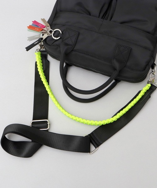 cheek(BAG)(チーク)の「撥水 3WAY ボストンショルダー ダブルポケット パフバッグ パディングバッグ(ショルダーバッグ・レディース・グレー/ブラック/カーキ/ベージュ・FREE)」の16枚目の写真