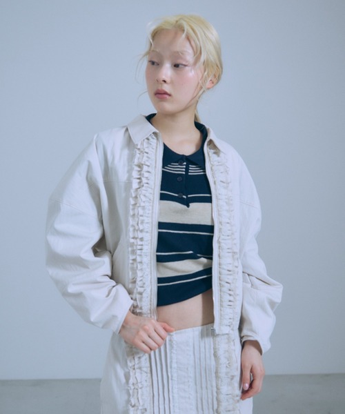 EN NEUME(エンノイム)の「Multi-Border Polo Knit(ニット/セーター・レディース・グレー/ネイビー・FREE)」の8枚目の写真