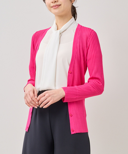 NARACAMICIE（ナラカミーチェ）の「【NARACAMICIE】Vネックリブカーディガン（カーディガン/ボレロ・レディース・ブラック/ピンク/ホワイト・XL/M）」の3枚目の写真