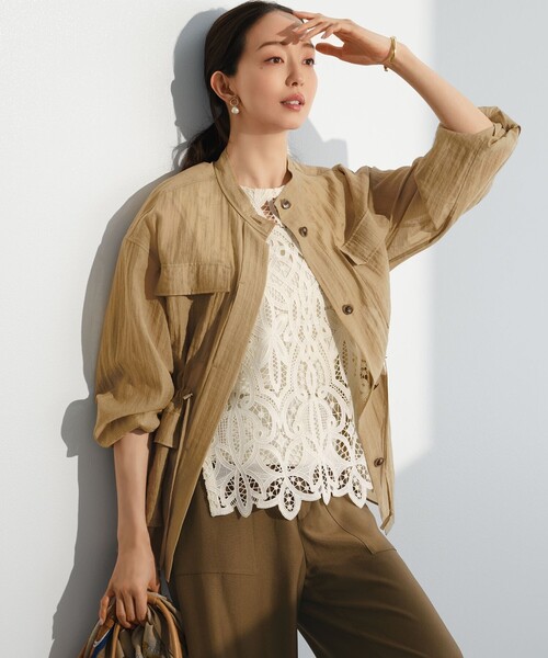 23区(ニジュウサンク)の「リネンミックスシアースラブ ミリタリー シャツジャケット(シャツ/ブラウス・レディース・ベージュ系/カーキ系/ブラック系・38)」の1枚目の写真