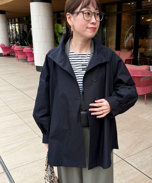 MICO COULIER（ミコクリエ）の「スタンドカラーラグランスリーブコート（その他アウター・レディース・ネイビー/キャメル・38）」の17枚目の写真