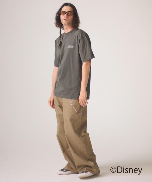 ADAM PATEK(アダムパテック)の「mt10344-ADAMPATEK -Snow White and the Seven Dwarfs circleT Tシャツ(AP2614042)(Tシャツ/カットソー・メンズ・ブラック/ホワイト・2/1)」の3枚目の写真