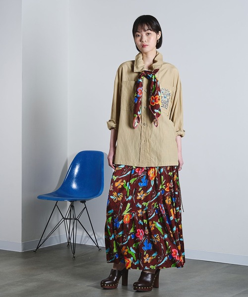 ROSE BUD（ローズバッド）の「(mici)PRINT SCARF（バンダナ/スカーフ・レディース・ブラウン/ネイビー・ONE SIZE）」の7枚目の写真