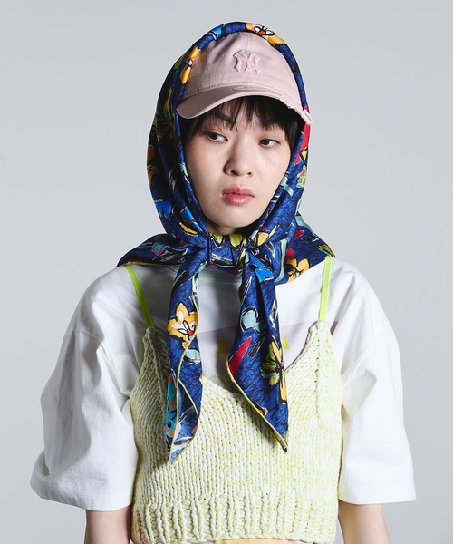 ROSE BUD（ローズバッド）の「(mici)PRINT SCARF（バンダナ/スカーフ・レディース・ブラウン/ネイビー・ONE SIZE）」の10枚目の写真