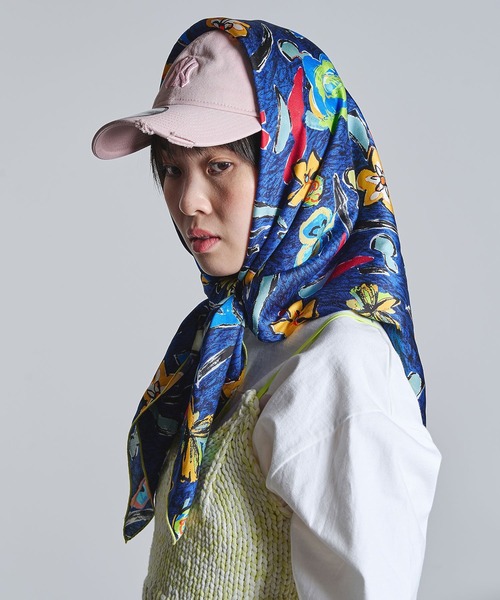 ROSE BUD（ローズバッド）の「(mici)PRINT SCARF（バンダナ/スカーフ・レディース・ブラウン/ネイビー・ONE SIZE）」の11枚目の写真
