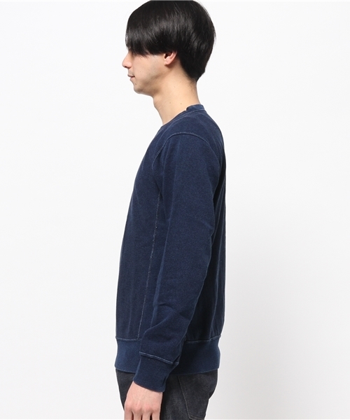 Champion(チャンピオン)の「【Champion/チャンピオン】メンズ リバースウィーブクルーネックスウェットシャツ(10oz)(スウェット・メンズ・ブルー系その他/インディゴブルー・LARGE/MEDIUM/X-LARGE/SMALL)」の3枚目の写真