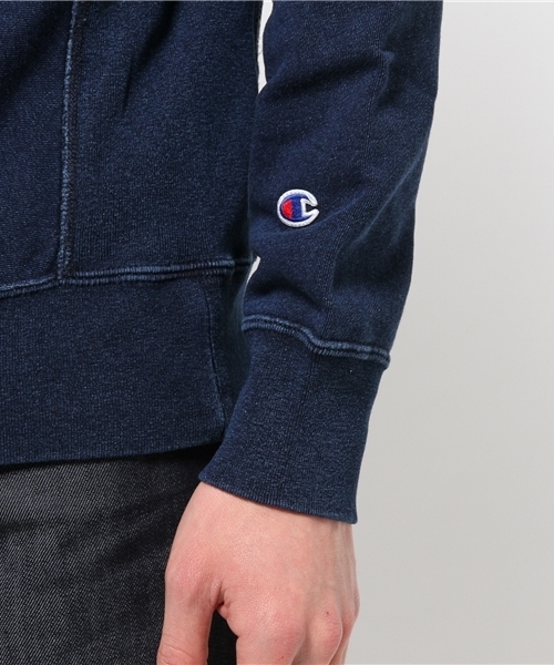 Champion(チャンピオン)の「【Champion/チャンピオン】メンズ リバースウィーブクルーネックスウェットシャツ(10oz)(スウェット・メンズ・ブルー系その他/インディゴブルー・LARGE/MEDIUM/X-LARGE/SMALL)」の6枚目の写真
