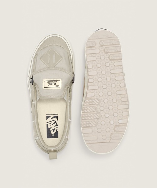 VANS(バンズ)の「NICOLE MCLAUGHLIN スリッポン MTE RS / LX Slip-On MTE RS NICOLE MCLAU VN000S99JM91(スリッポン・メンズ・ベージュ・10/9/8.5/7/6.5/6/5.5/5/4.5/4/10.5/9.5/11)」の4枚目の写真