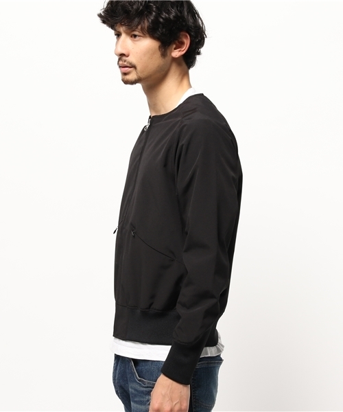 NECESSARY or UNNECESSARY（ネセサリーオアアンネセサリー）の「【NECESSARY or UNNECESSARY】 MAINE（ブルゾン・メンズ・ブラック/ダークグリーン・SMALL/MEDIUM）」の4枚目の写真