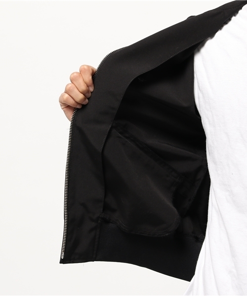 NECESSARY or UNNECESSARY（ネセサリーオアアンネセサリー）の「【NECESSARY or UNNECESSARY】 MAINE（ブルゾン・メンズ・ブラック/ダークグリーン・SMALL/MEDIUM）」の12枚目の写真