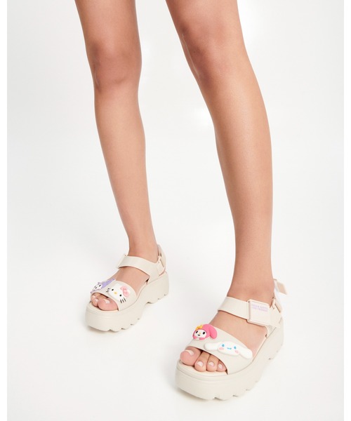 melissa(メリッサ)の「MELISSA KICK OFF SANDAL + HELLO KITTY AD(サンダル・レディース・レッド/ブラック/ベージュ・35-36/38/37/39)」の7枚目の写真
