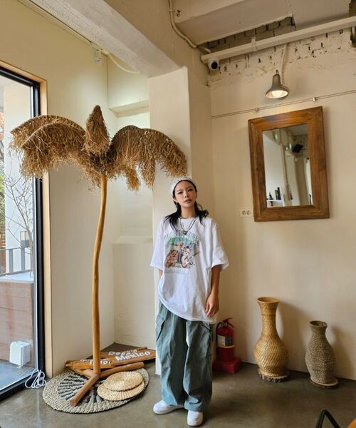MOZMOZ（モズモズ）の「ラックモン オーバーサイズ 半袖Tシャツ ホワイト（Tシャツ/カットソー・レディース・その他・1/2/3）」の7枚目の写真