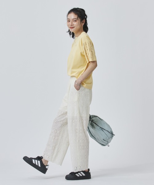 adidas（アディダス）の「【別注】アディダス adidas W LACE 3ST SS TEE AP 限定コラボ（Tシャツ/カットソー・レディース・オフホワイト/オレンジ/ダークグレー・S/M/L/XL）」の6枚目の写真