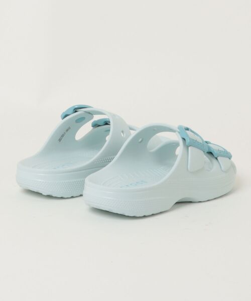 crocs(クロックス)の「crocs クロックス SATURDAY ENAMEL BUCKLE SANDAL【軽量】レディースサンダル ダブルベルト(サタデーエナメルバックルサンダル)(サンダル・レディース・ピンク/サックスブルー・22.0cm/23.0cm/24.0cm)」の3枚目の写真