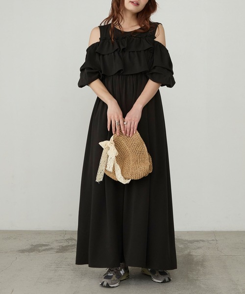 Cherir Mignon(シェリルミニョン)の「【Cherir Mignon】フリルティアードタックバルーンスリーブワンピース(ワンピース・レディース・ブラック/ホワイト・S/M)」の1枚目の写真