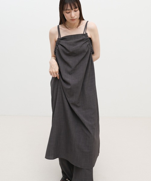 select MOCA(セレクトモカ)の「サイドギャザーキャミワンピース【接触冷感/セットアップ対応】(ワンピース・レディース・チャコールグレー/ベージュ・LARGE/MEDIUM)」の22枚目の写真