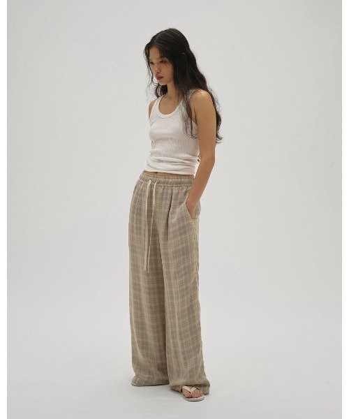TODAYFUL（トゥデイフル）の「Useful Seamless Rib Tanktop 12610621（タンクトップ・レディース・ブラウン/ホワイト/チャコールグレー・FREE）」の5枚目の写真