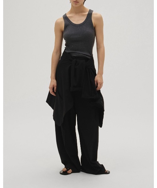 TODAYFUL（トゥデイフル）の「Useful Seamless Rib Tanktop 12610621（タンクトップ・レディース・ブラウン/ホワイト/チャコールグレー・FREE）」の7枚目の写真