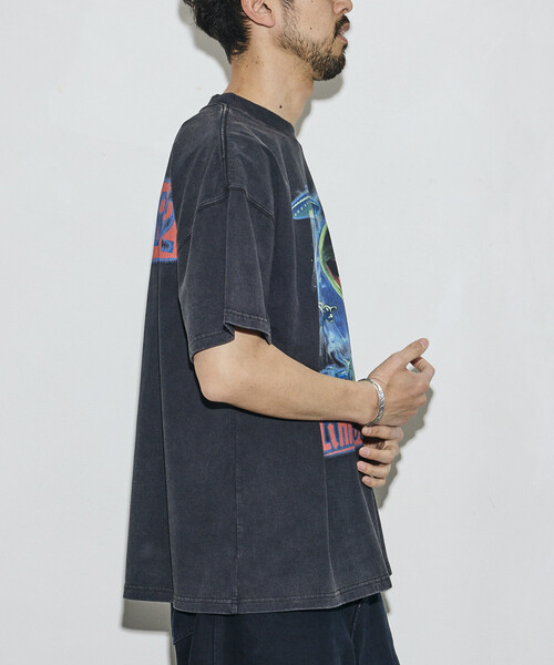 FREAK'S STORE(フリークスストア)の「【EXCLUSIVE】BLINK182 alien print Tee / ブリンク182 エイリアングラフィックプリント クルーネック Tシャツ(Tシャツ/カットソー・メンズ・ブラック・MEDIUM/LARGE/X-LARGE)」の14枚目の写真