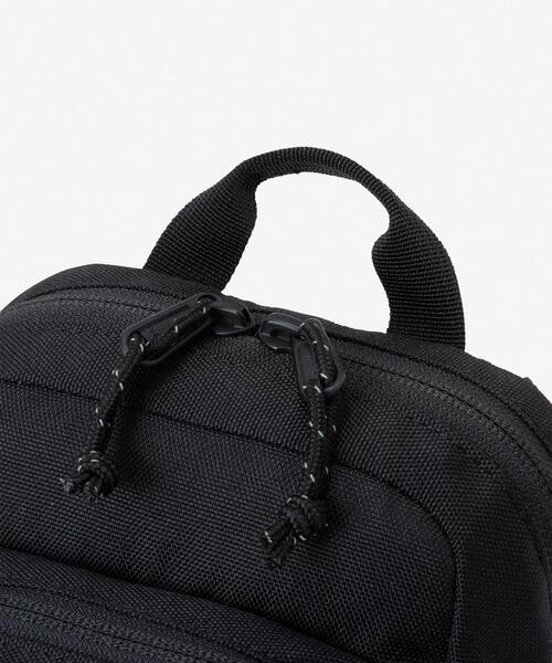 URBAN RESEARCH Sonny Label（アーバンリサーチサニーレーベル）の「THE NORTH FACE　BOULDER MINI SHOULDER（ショルダーバッグ・メンズ・アイボリー/ブラック・ONE）」の7枚目の写真