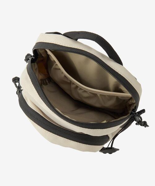 URBAN RESEARCH Sonny Label（アーバンリサーチサニーレーベル）の「THE NORTH FACE　BOULDER MINI SHOULDER（ショルダーバッグ・メンズ・アイボリー/ブラック・ONE）」の4枚目の写真