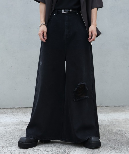 welise（ウェライズ）の「【welise/ウェライズ】13oz Dirty Damage Structural Wide Denim Pants/13oz ダーティーダメージ ストラクチャーワイドデニムパンツ（デニムパンツ・メンズ・ダークブラック/ブラック・L/M/S）」の2枚目の写真
