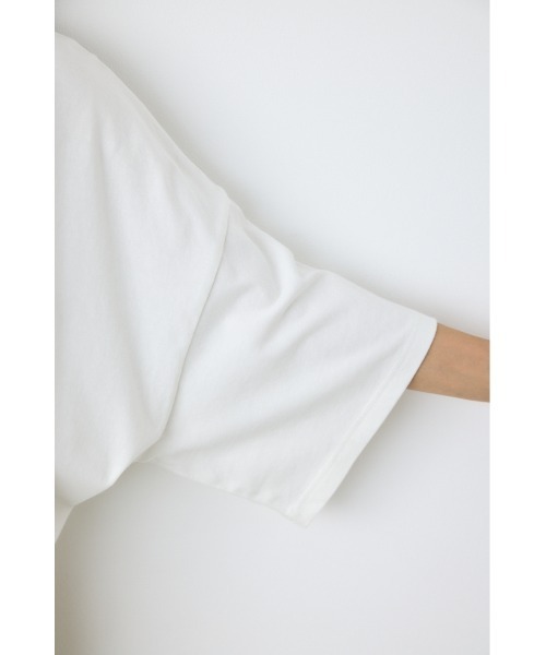 AZUL by moussy(アズールバイマウジー)の「刺繍ロゴTシャツ(Tシャツ/カットソー・レディース・ライトイエロー/ホワイト/グレー系その他4・SMALL/MEDIUM)」の12枚目の写真