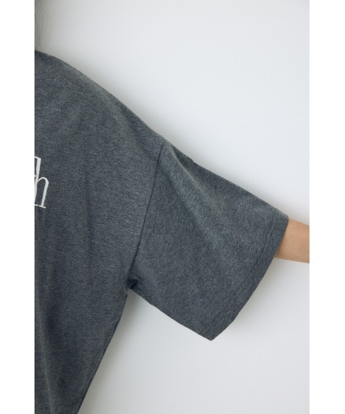 AZUL by moussy(アズールバイマウジー)の「刺繍ロゴTシャツ(Tシャツ/カットソー・レディース・ライトイエロー/ホワイト/グレー系その他4・SMALL/MEDIUM)」の21枚目の写真