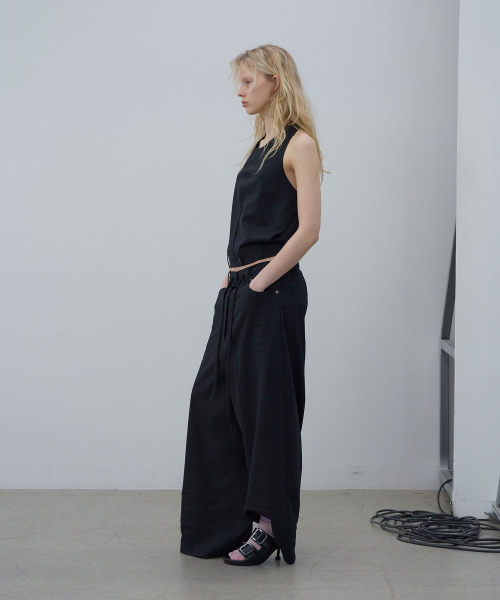 LCDC TM(エルシーディーシーティーエム)の「CRINKLE DETAIL WIDE TROUSERS (BLACK)(その他パンツ・レディース・その他・MEDIUM/SMALL)」の6枚目の写真