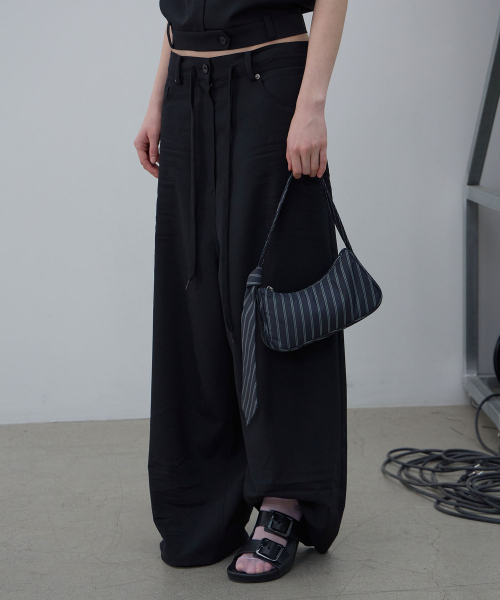 LCDC TM(エルシーディーシーティーエム)の「CRINKLE DETAIL WIDE TROUSERS (BLACK)(その他パンツ・レディース・その他・MEDIUM/SMALL)」の8枚目の写真