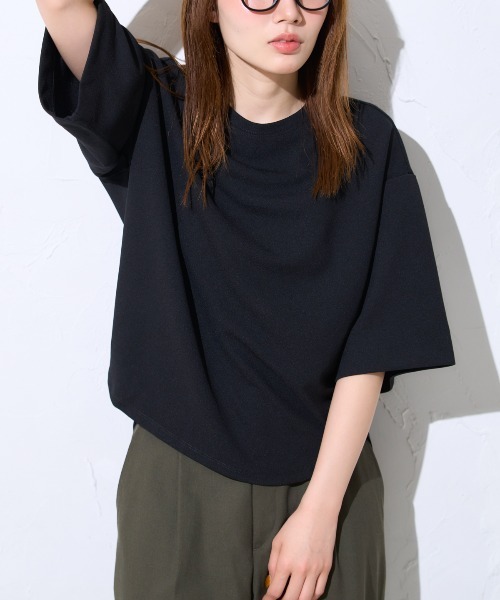 TRIANGLE PALETTE(トライアングルパレット)の「五分袖ラウンドヘム クルーネックトップス(Tシャツ/カットソー・レディース・ブラック/ホワイト・FREE)」の12枚目の写真
