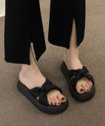 クロスデザイン厚底サンダル