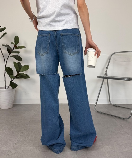 mellomela.(メロメラ)の「バックスリットデニムパンツ(デニムパンツ・レディース・ライトブルー/ブルー・M)」の3枚目の写真