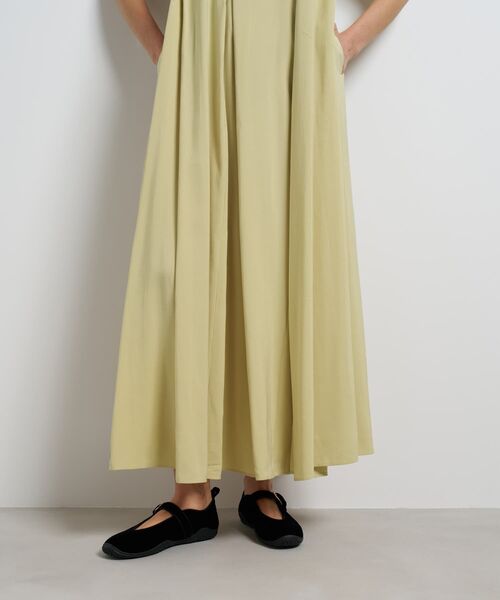 LANVIN en Bleu(ランバンオンブルー)の「フィブリルレーヨンフレアワンピース(ワンピース・レディース・ブラウン/ベージュ/チャコールグレー・38/36)」の9枚目の写真