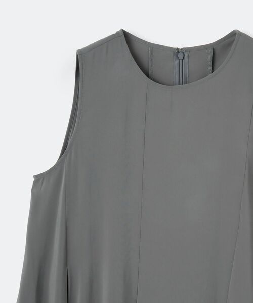 LANVIN en Bleu(ランバンオンブルー)の「フィブリルレーヨンフレアワンピース(ワンピース・レディース・ブラウン/ベージュ/チャコールグレー・38/36)」の16枚目の写真