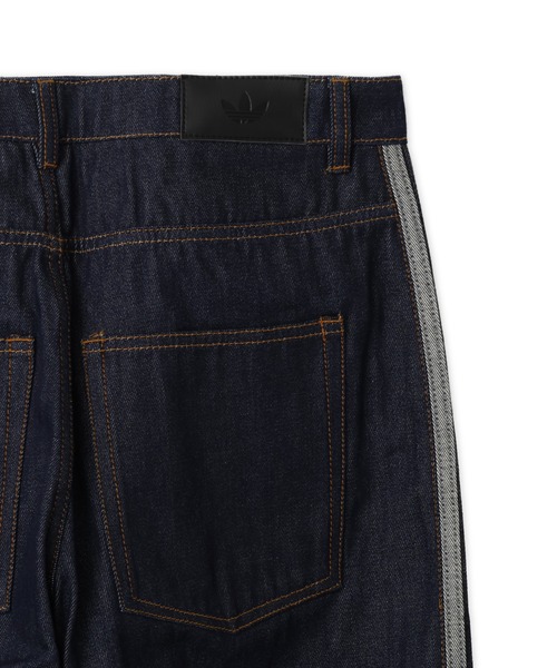 adidas(アディダス)の「adidas FIREBIRD ADICOLOR RAW DENIM PANTS / アディダス ファイヤーバード アディカラー ロウ デニム パンツ(デニムパンツ・メンズ・ダークインディゴブルー・36inch/34inch/32inch/30inch)」の7枚目の写真