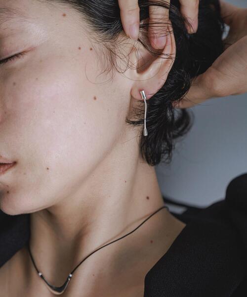 SMELLY so' minimal bar chain pierce（ピアス（両耳用））｜SMELLY