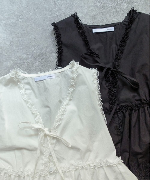 on:nue（オンニュ）の「【on:nue】[着用動画あり！] Vネックペプラム レースブラウス（シャツ/ブラウス・レディース・ブラック/ホワイト・FREE）」の12枚目の写真