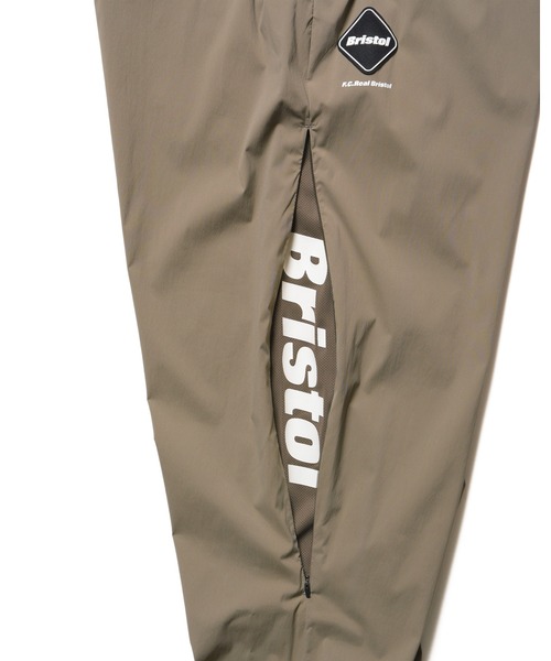 F.C.Real Bristol(エフシーレアルブリストル)の「CORDURA STRETCH VENTILATION EASY PANTS(その他パンツ・メンズ・チャコールグレー/ブラック/グレイッシュベージュ・MEDIUM/SMALL/X-LARGE/LARGE/XX-LARGE)」の22枚目の写真