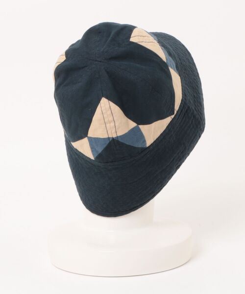 A.P.C.(アーペーセー)の「LE BOB QUILT(ハット・メンズ・アッシュグレー・M)」の2枚目の写真