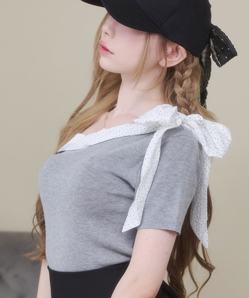Rmine(アールマイン)の「ドット シフォン リボン ニット オフショル トップス(半袖)(ニット/セーター・レディース・グレー/ネイビー/ホワイト・FREE)」の3枚目の写真