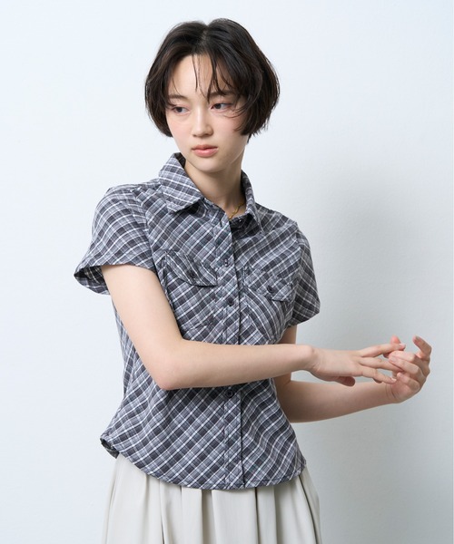 NUJOH(ヌゾ)の「Vintage Check Slim Shirt / ヴィンテージチェックスリムシャツ(シャツ/ブラウス・レディース・ブルー/ブラック/レッド・FREE)」の2枚目の写真