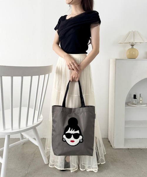 HAPPY FACE(ハッピーフェイス)の「EMMA 顔相良刺?新トート GY(トートバッグ・レディース・グレー・ONE SIZE)」の5枚目の写真