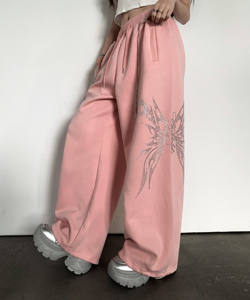 VEILA(ヴェイラ)の「ビジューバタフライ柄ワイドパンツ(その他パンツ・レディース・ピンク/ブラック・S/M/L)」の14枚目の写真