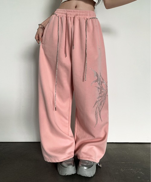 VEILA(ヴェイラ)の「ビジューバタフライ柄ワイドパンツ(その他パンツ・レディース・ピンク/ブラック・S/M/L)」の17枚目の写真